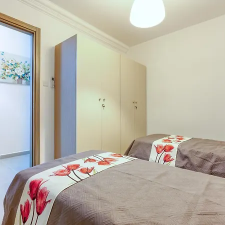 Spacious 3br With Balcony Close To Valletta By 360 Estates Apartmán