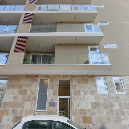 Spacious 3br With Balcony Close To Valletta By 360 Estates Apartmán