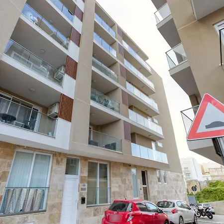 Spacious 3br With Balcony Close To Valletta By 360 Estates *